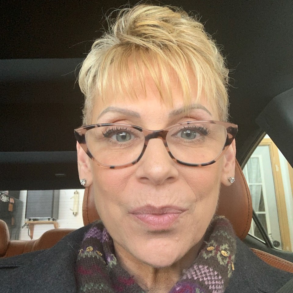 <i class="material-icons" data-template="memories-icon">chat_bubble</i><br/>Jean Kerry Moses, Air Force, SMSGT<br/>Posted by: Carolyn Vitello and Family<br/><div class='remember-wall-long-description'>Always in our hearts with pride and honor.</div><a class='btn btn-primary btn-sm mt-2 remember-wall-toggle-long-description' onclick='initRememberWallToggleLongDescriptionBtn(this)'>Learn more</a>